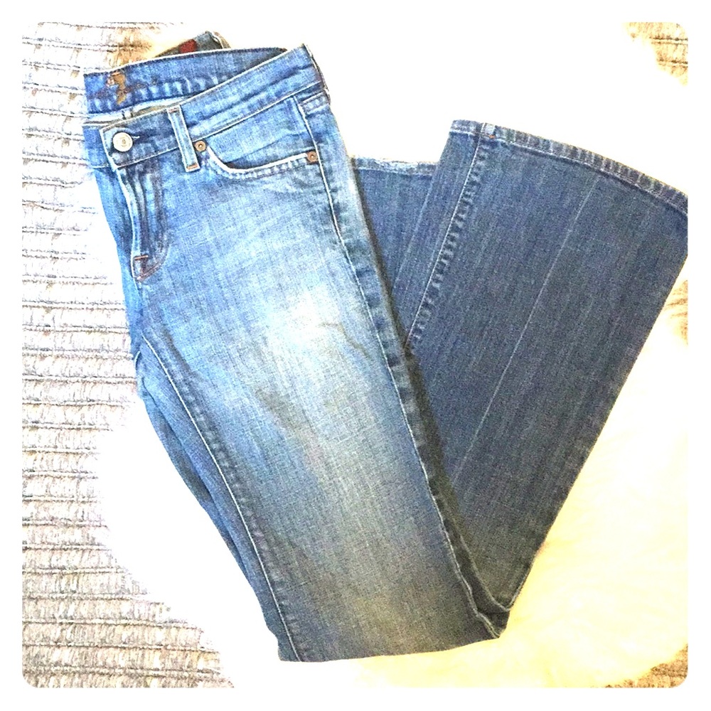 🌟7 for all mankind. Flare jeans. Size 26🌟